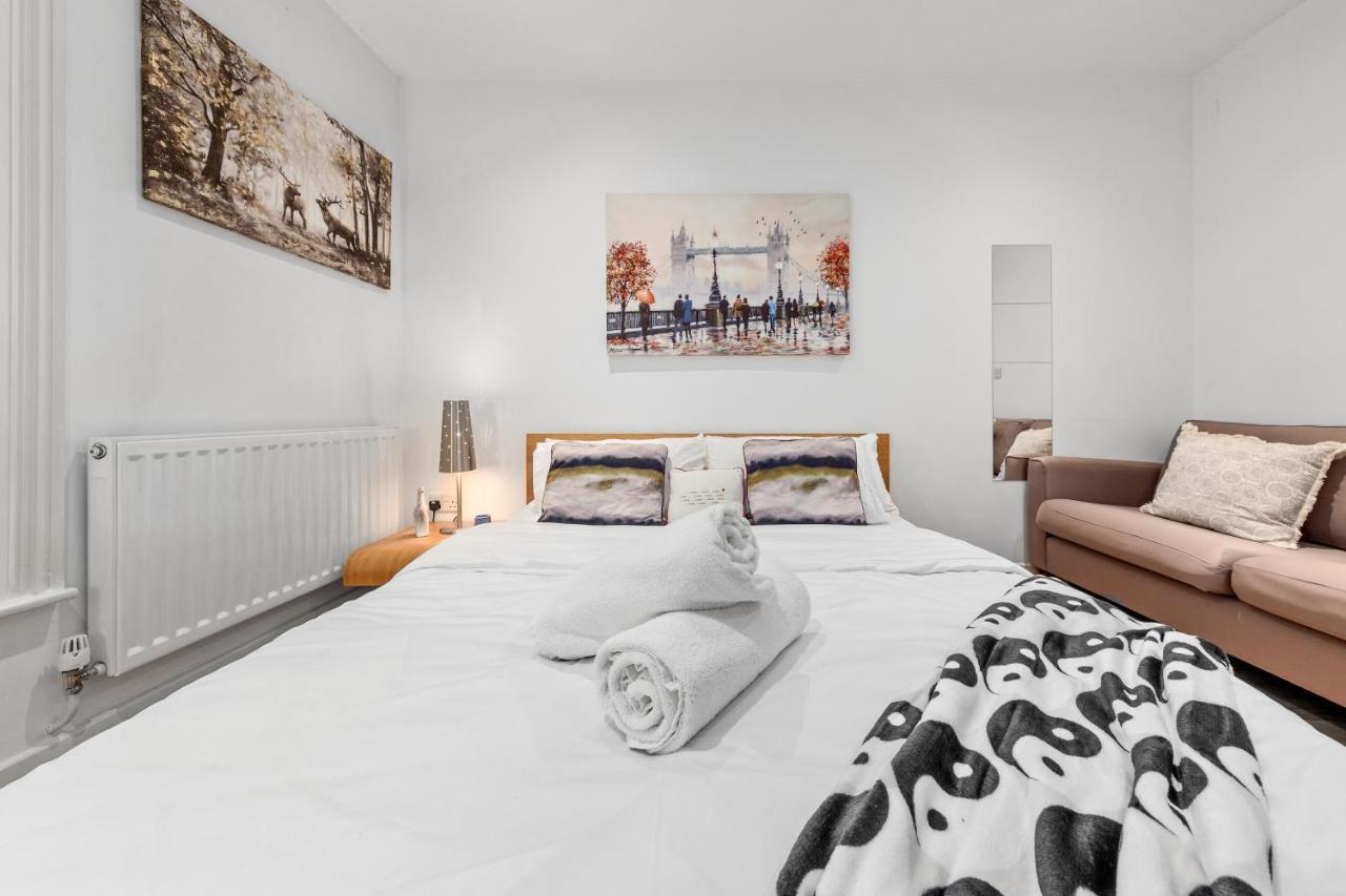 Appartamento 3-bedroom Flat In Sleeps 14 Hy1 *